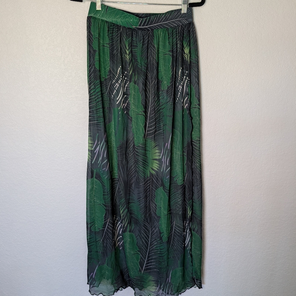Elegant Green Leaf Print Skirt Swimsuit Cover